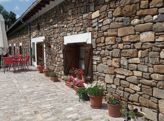 Vandrarhem Borda Nadal *